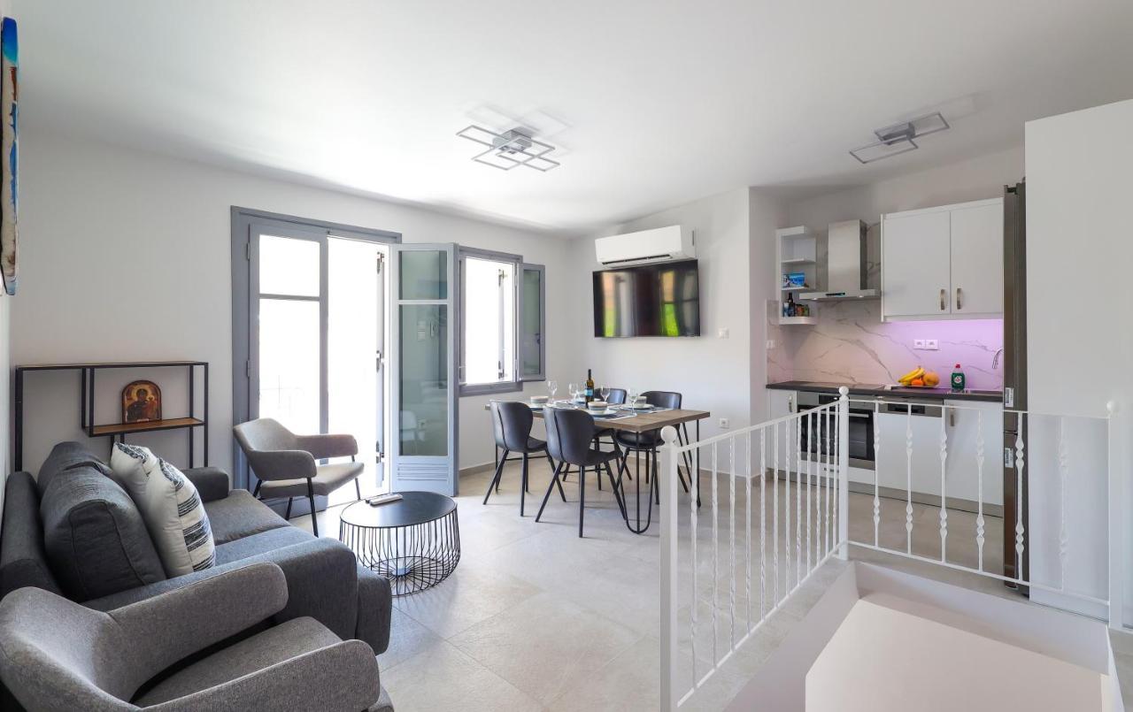 Axs First Floor Apartment Aegina Town Экстерьер фото